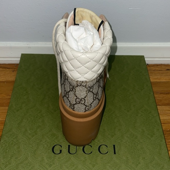 Gucci authentic boots Snake logo on bottom Worn once With shoe bags and box. - Picture 3 of 9